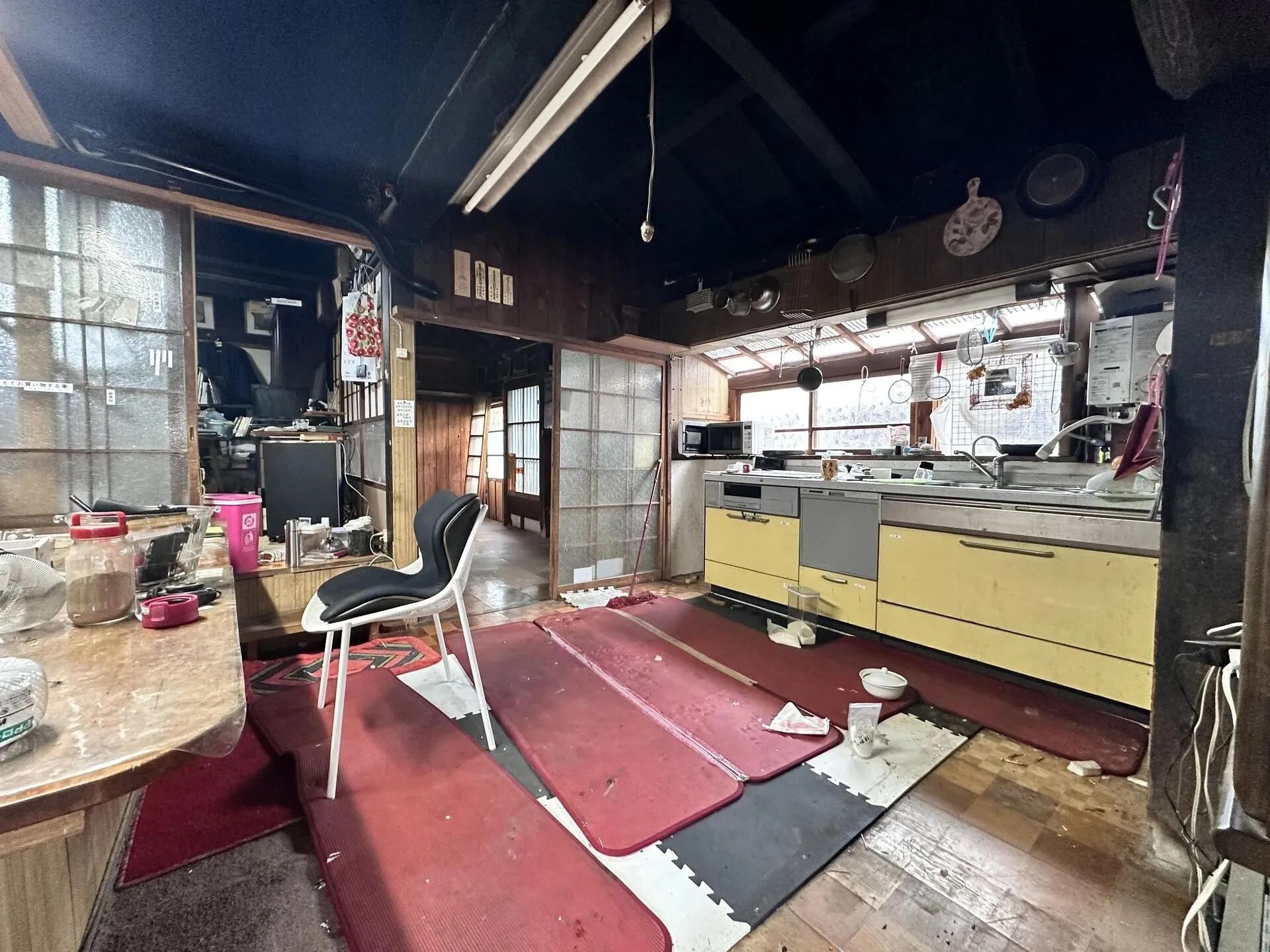 AFE27781-DC24-4280-9874-B926B725DC86