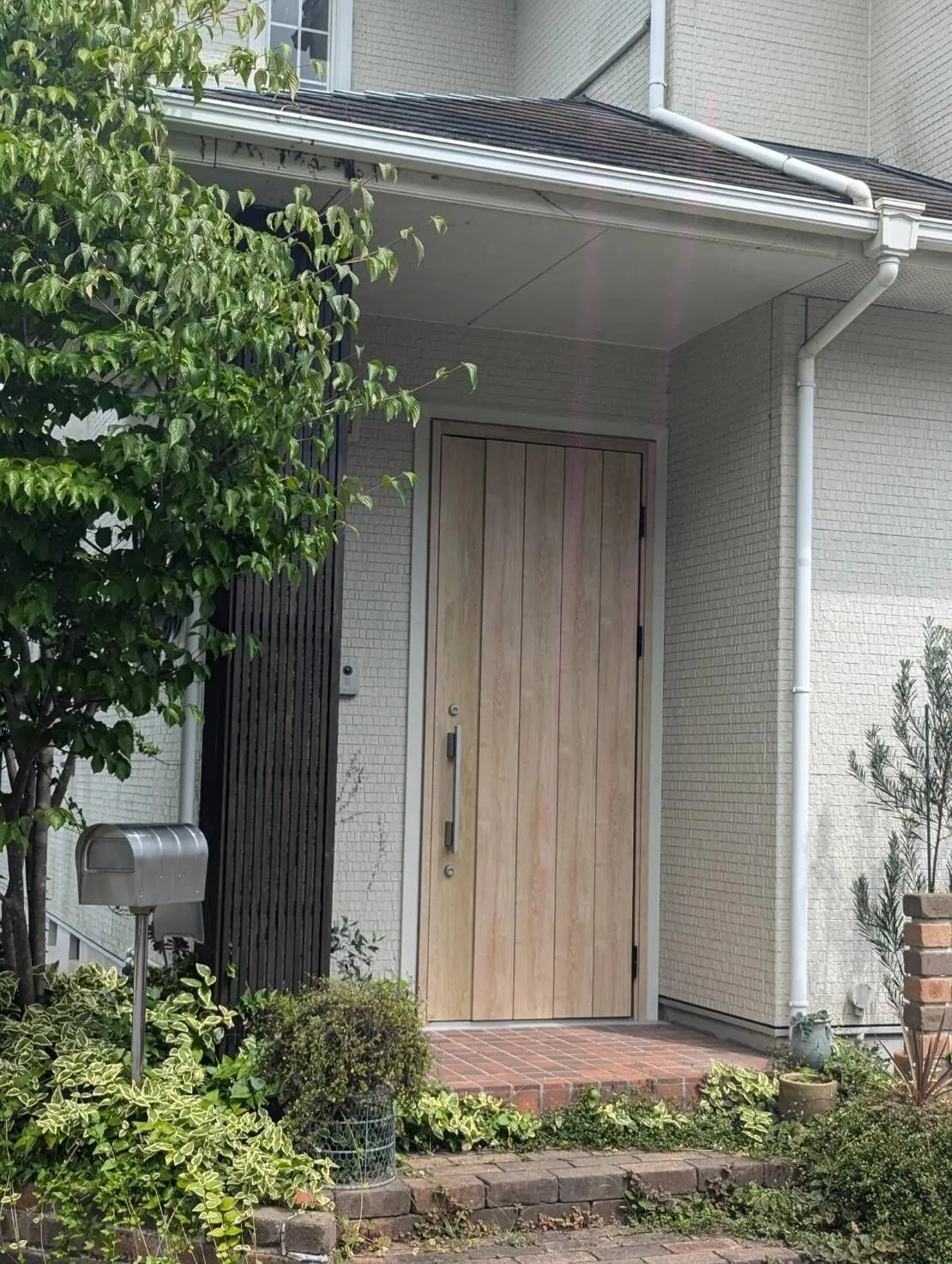 玄関ドアリフォーム